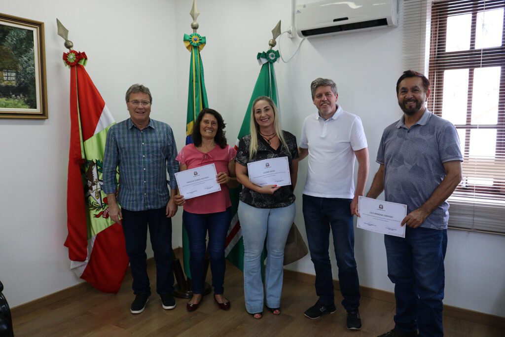 Entrega De Certificados Aos Servidores Aposentados Primeira P Gina Sc