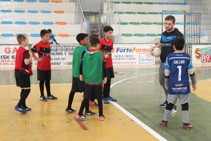 DME Papanduva realiza campeonato interno