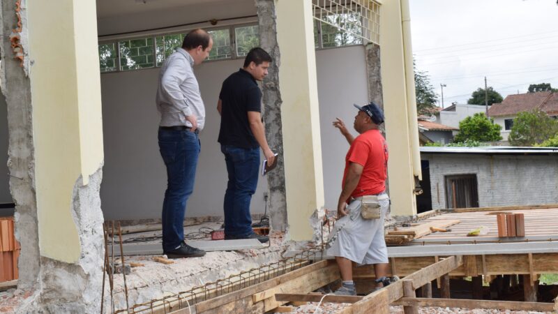 Prefeito em exercício visitou obras em andamento