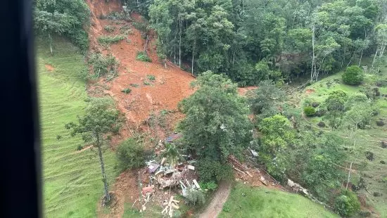 Seis cidades de SC estão em alerta após tempestades intensas; veja a lista