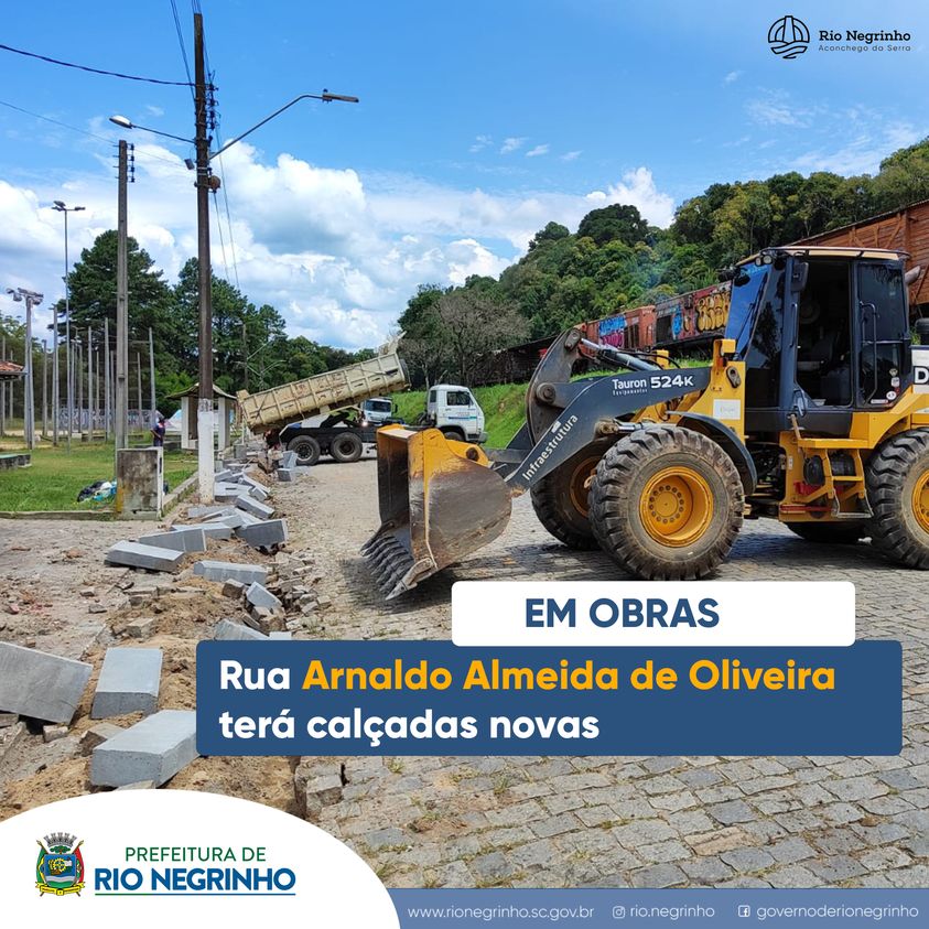 EM OBRAS