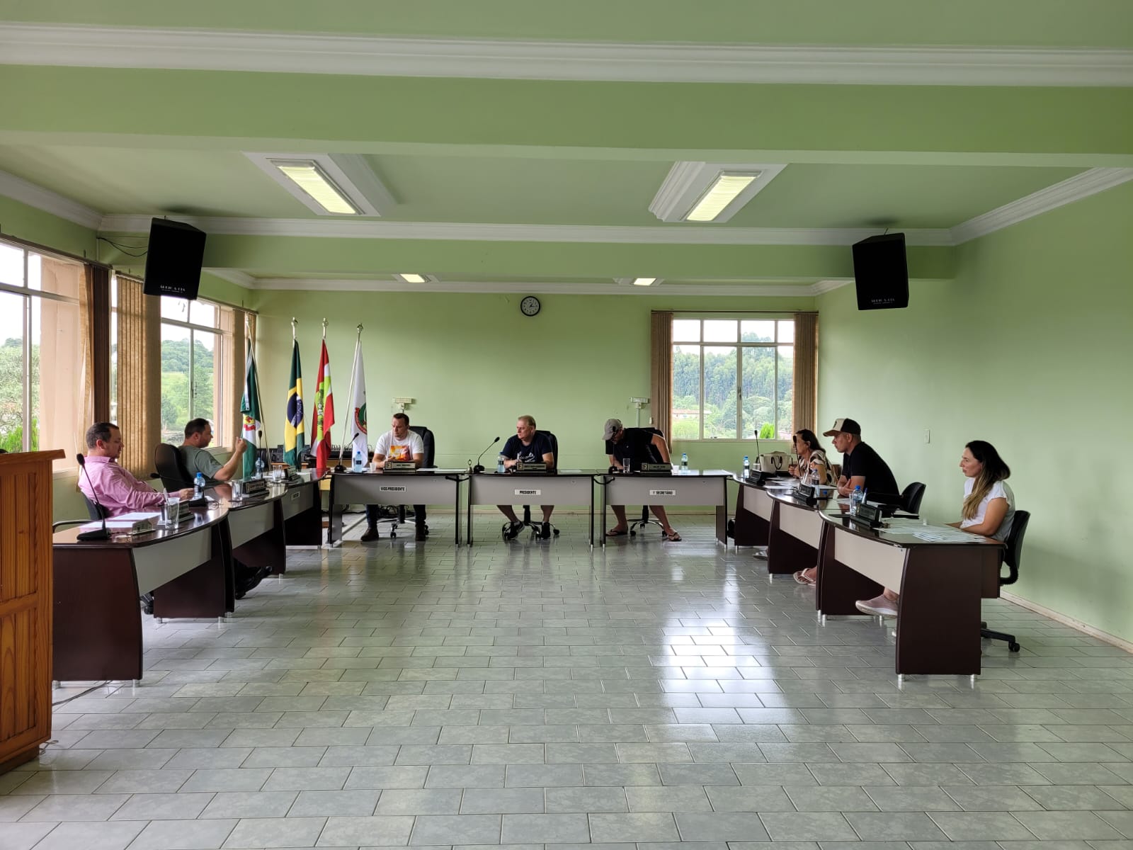 Vereadores realizam reunião e definem comissões em Monte Castelo