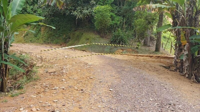 Estrada dos Bugres totalmente interditada 