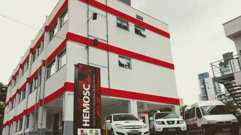 Hemosc Blumenau celebra aniversário com aumento na captação de doações de sangue