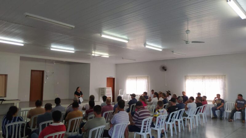 Secretaria de agricultura de Santa Terezinha realiza reuniões com agricultores