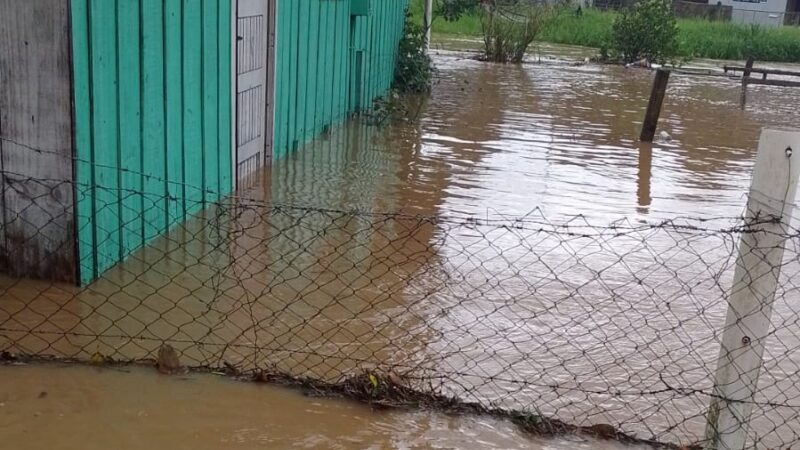 ESTRAGOS SÃO REGISTRADOS APÓS TEMPORAL