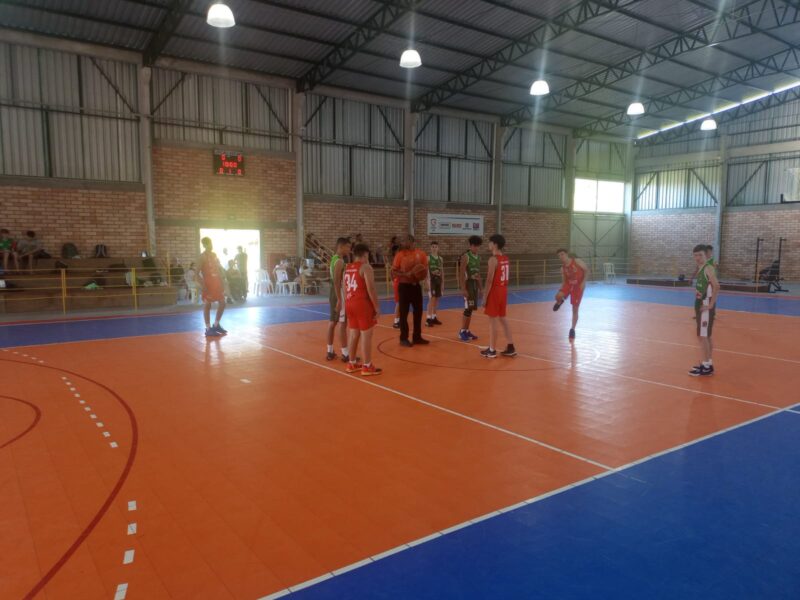 Basquete sub 15 conquista bronze na Copa de Abertura da Temporada