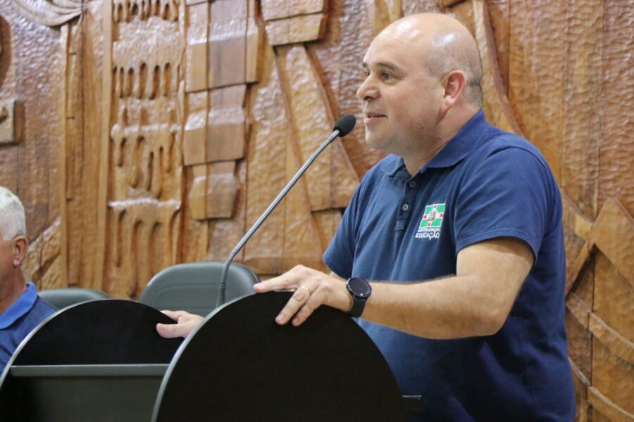 Na noite desta segunda-feira, 27 de março, aconteceu no Plenário Luiz Carlos Contesini a 12ª Sessão Ordinária da Câmara de Vereadores de São Bento do Sul.