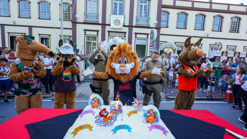 Proerd comemora 25 anos com evento aberto à população