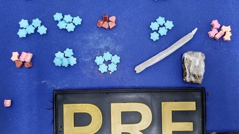 Dupla é presa em Palhoça com comprimidos de ecstasy que seriam vendidos em festa