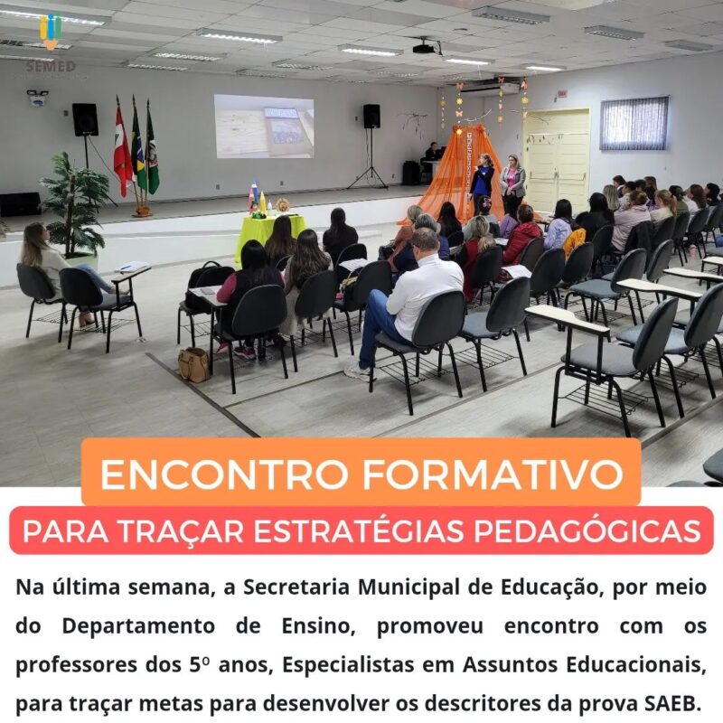 Encontro formativo para traçar estratégias pedagógicas