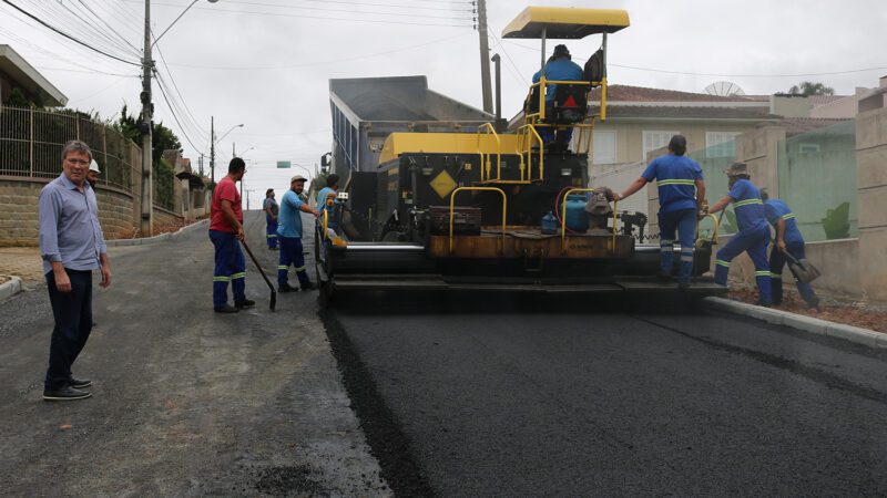 Pavimentação na rua Carlos Pscheidt