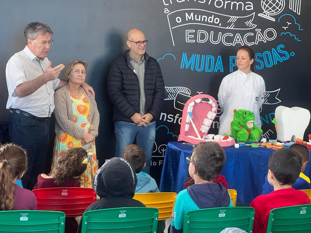 Projeto de saúde bucal em escolas municipais