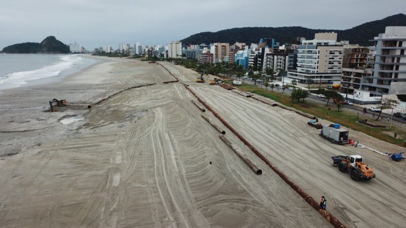 Praias brasileiras ganham novo cenário com alargamento da faixa de areia