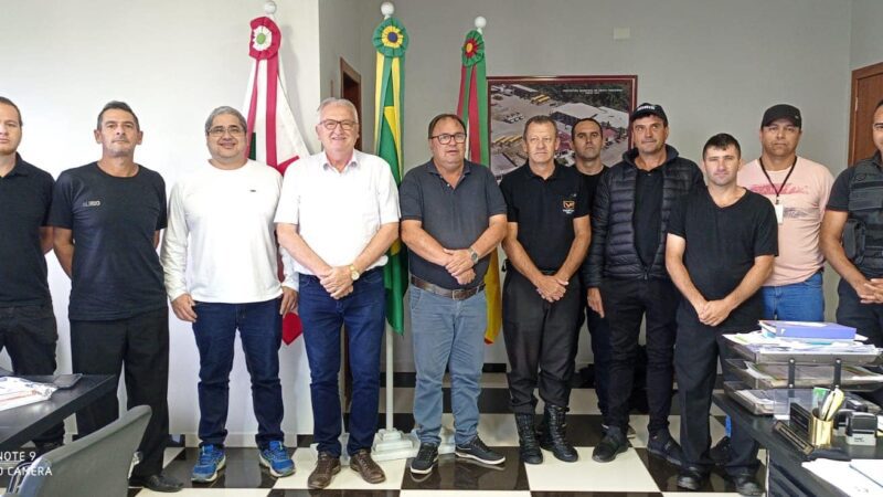 Escolas municipais de Santa Terezinha já tem vigilantes!