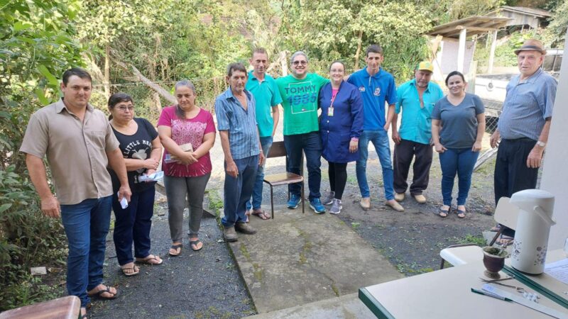 PREFEITO EM EXERCÍCIO VISITA POSTOS DE SAÚDE