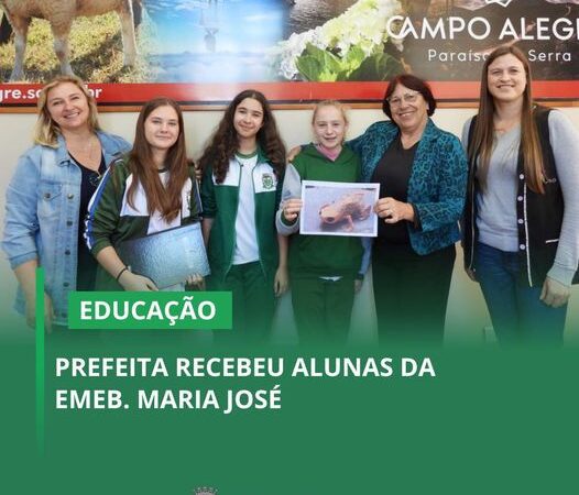 PREFEITA RECEBEU ALUNAS DA EMEB. MARIA JOSÉ