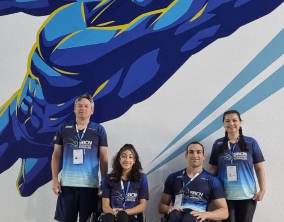 Natação: Anna Beatriz e Eric Tobera são medalhistas