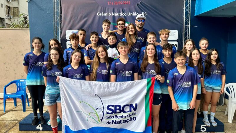 Natação participa de Campeonato Sul Brasileiro