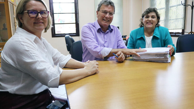 Prefeito entrega projeto de lei do Plano Diretor