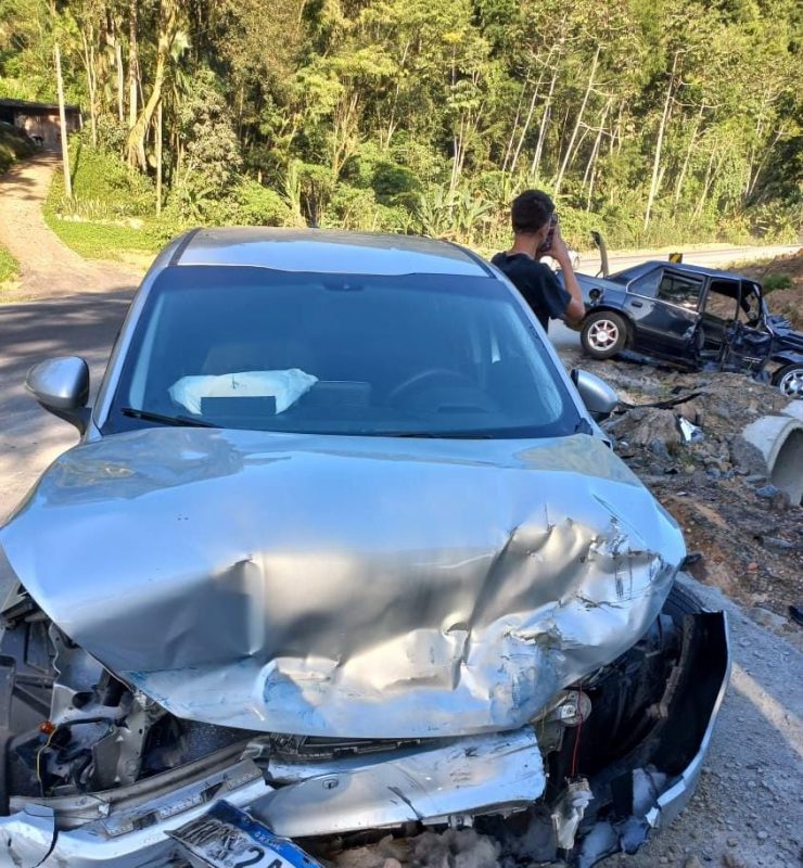 Acidente deixa nove feridos na SC-110, em Jaraguá do Sul