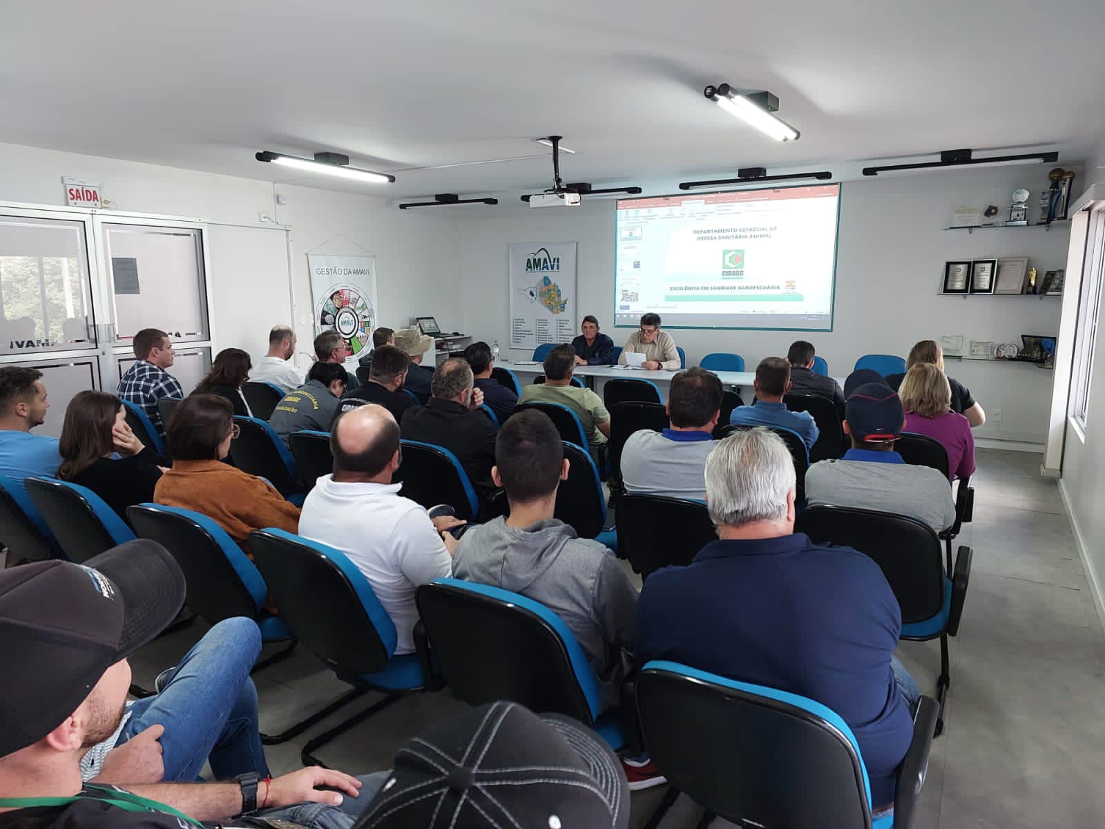 Santa Terezinha é representada na palestra como prevenir a influenza aviaria