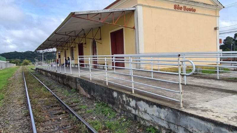 Museu da Música aberto e passagem da Maria Fumaça