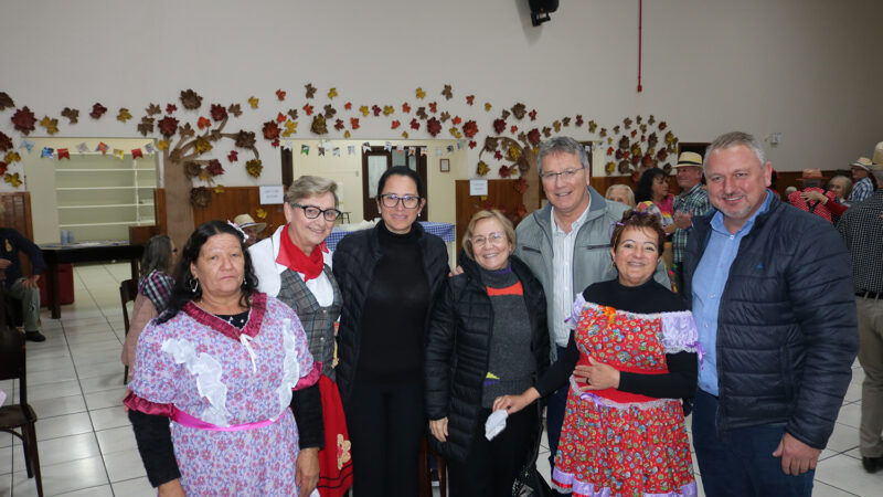 Grupo Paraíso realiza festa junina