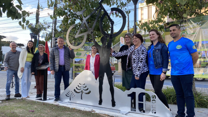 Monumento do Circuito das Araucárias de Cicloturismo é inaugurado 