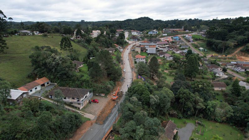 Obras seguem para pavimentação da rua José Rückl