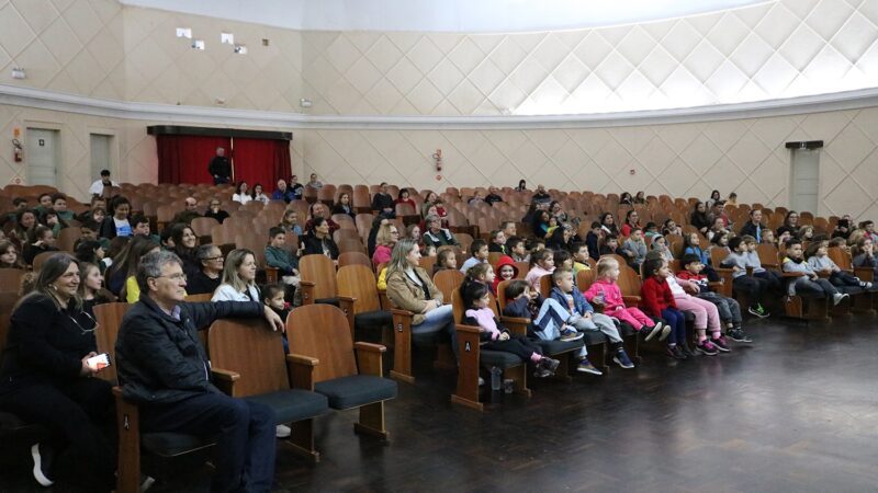 Concerto Didático encanta crianças com música e diversão