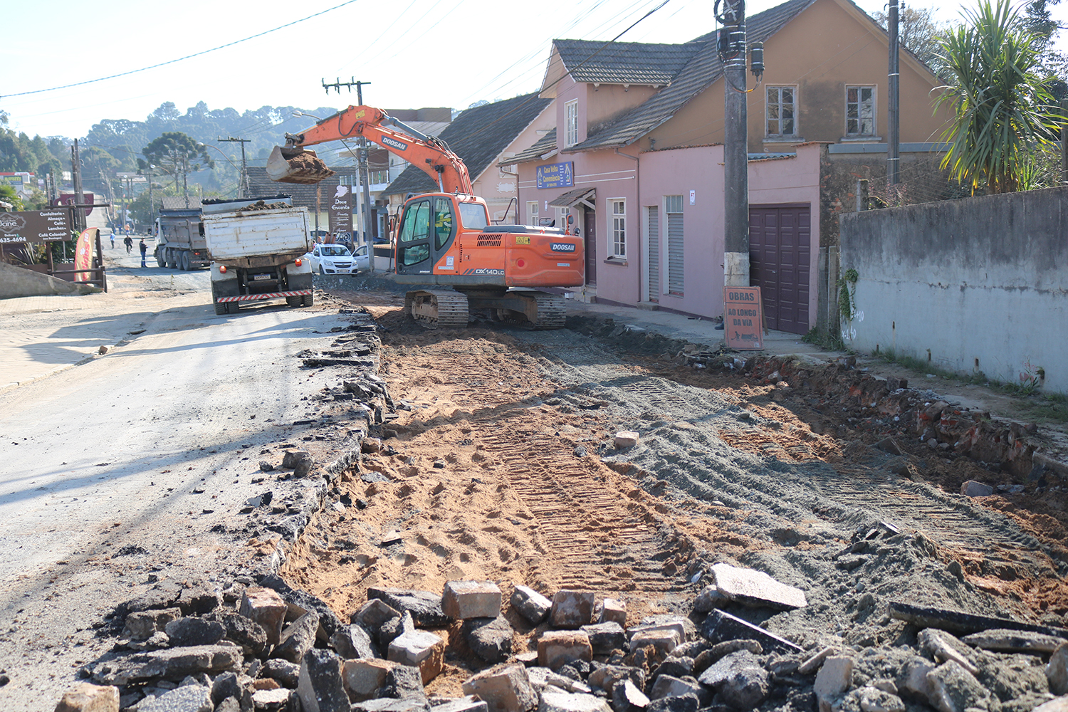 Avanço nas obras de revitalização na rua José Rückl