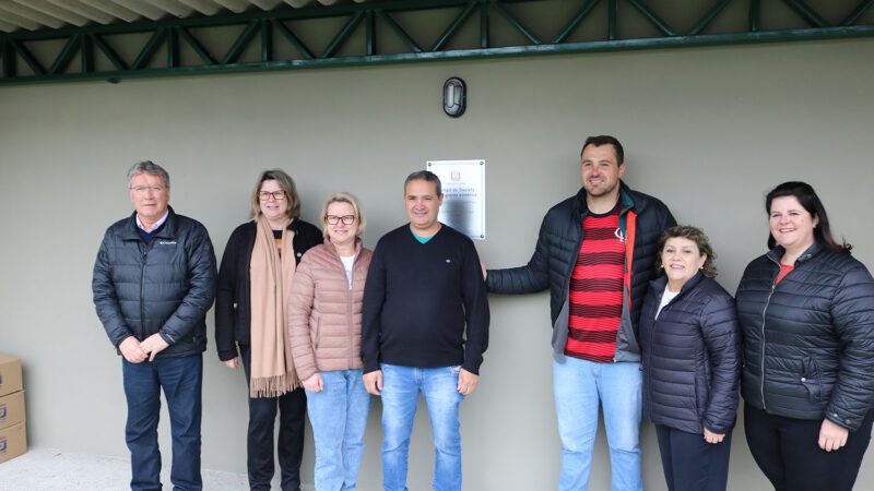 Inaugurado o primeiro campo de futebol society do município