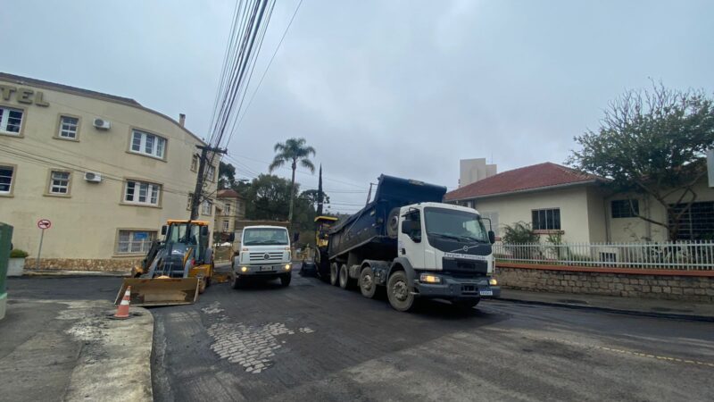 Recapeamento asfáltico da Avenida Nereu Ramos é finalizado