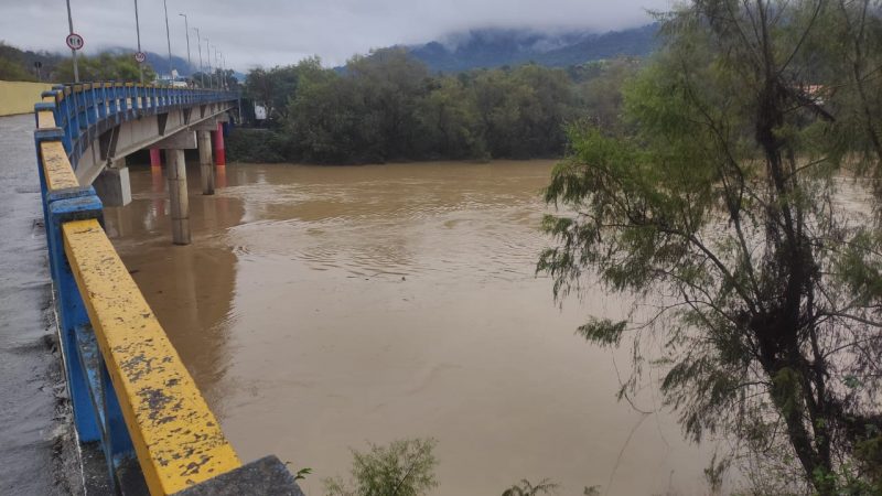 Defesa Civil de Rio do Sul emite previsão de chuva para as próximas horas na região