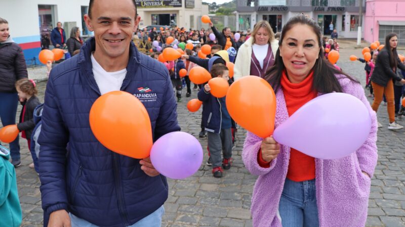 Agosto Laranja e Lilás em Papanduva