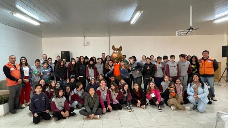 Alunos de 05 escolas participaram de palestra sobre “Sistema de Proteção e Defesa Civil”