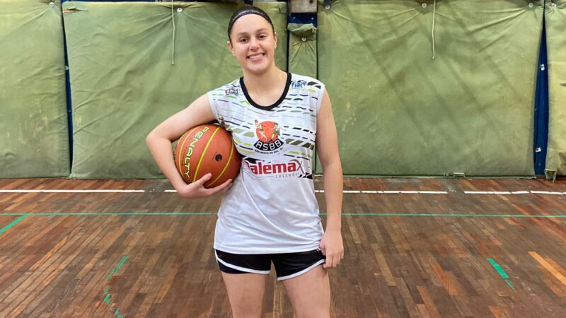 Amanda Zeithammer é convocada para a seleção catarinense sub-15