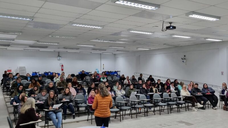 Desfile Cívico: reunião com as instituições inscritas para os Desfiles de 07 de setembro