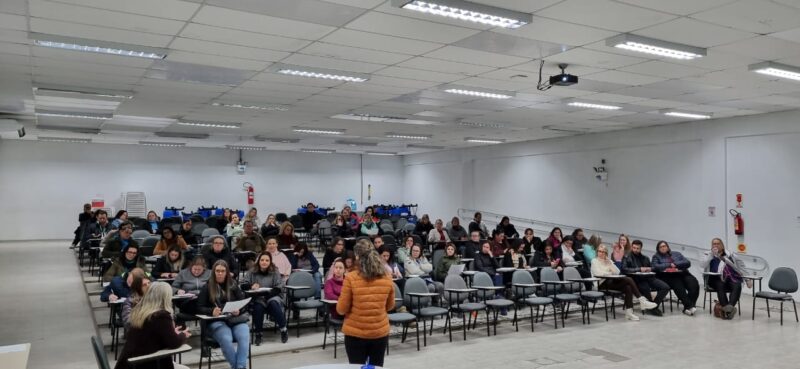 Desfile Cívico: reunião com as instituições inscritas para os Desfiles de 07 de setembro