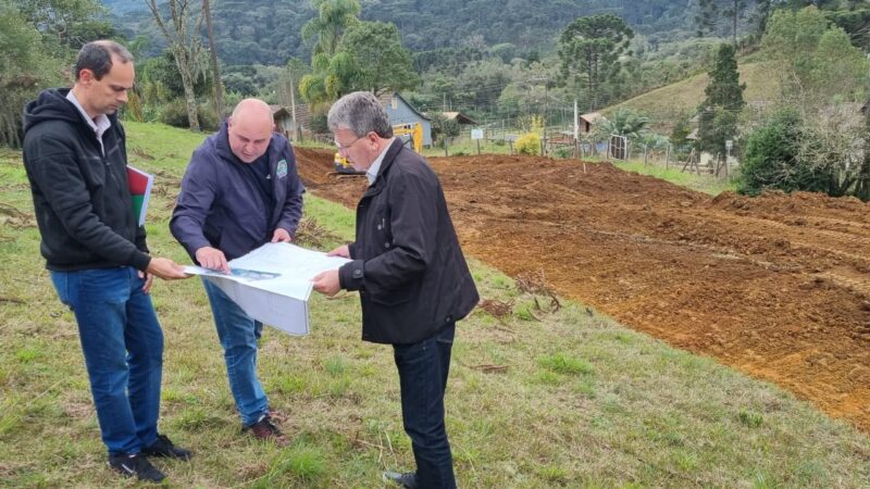 Obras a todo vapor:  Escola Maria Ferreira Ziemann