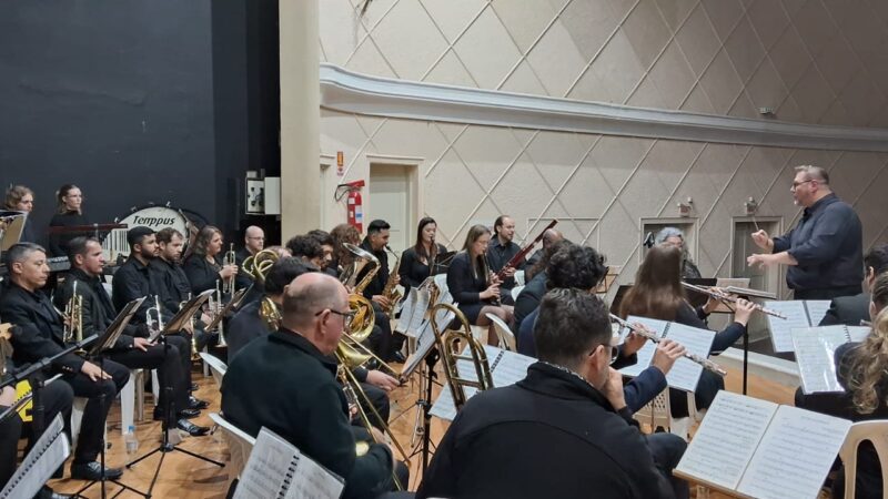 Orquestra Jazz Band Elite de Corupá Encanta Público em São Bento do Sul