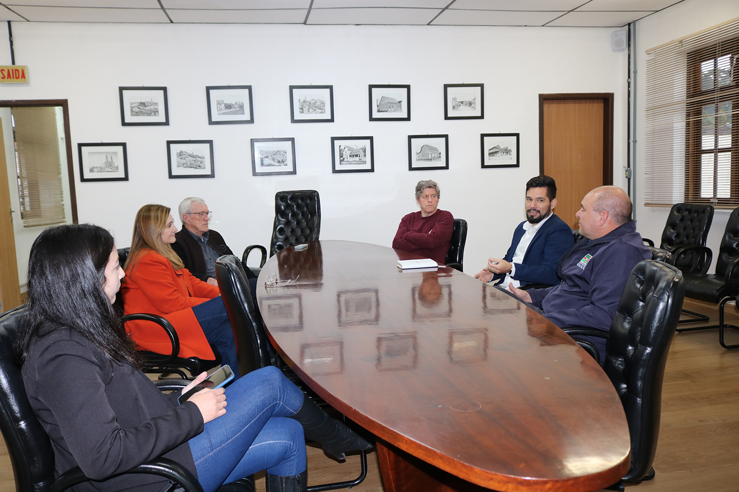 Prefeito em exercício recebe visita do gerente da Rede de Centros de Inovação de Santa Catarina