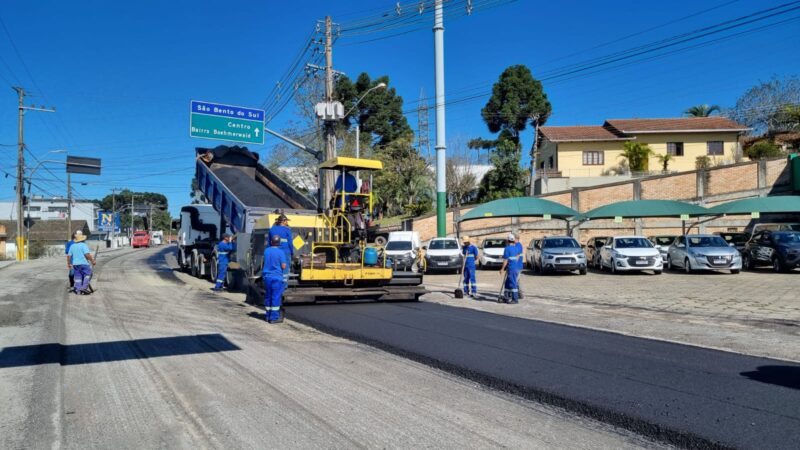 Revitalização da Rua Antônio Kaesemodel está em pleno andamento