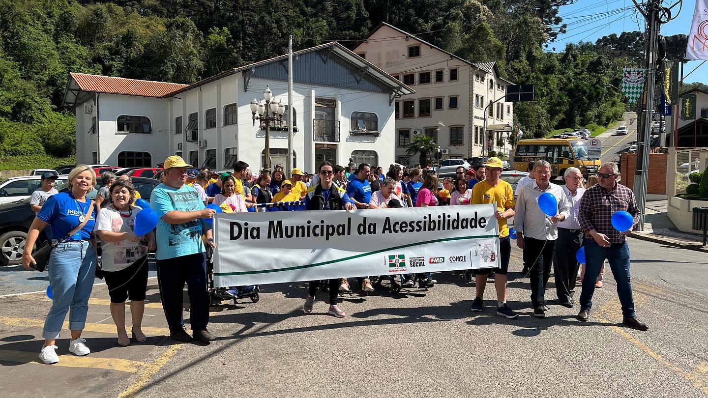 Vereadoras participam da Caminhada da Acessibilidade