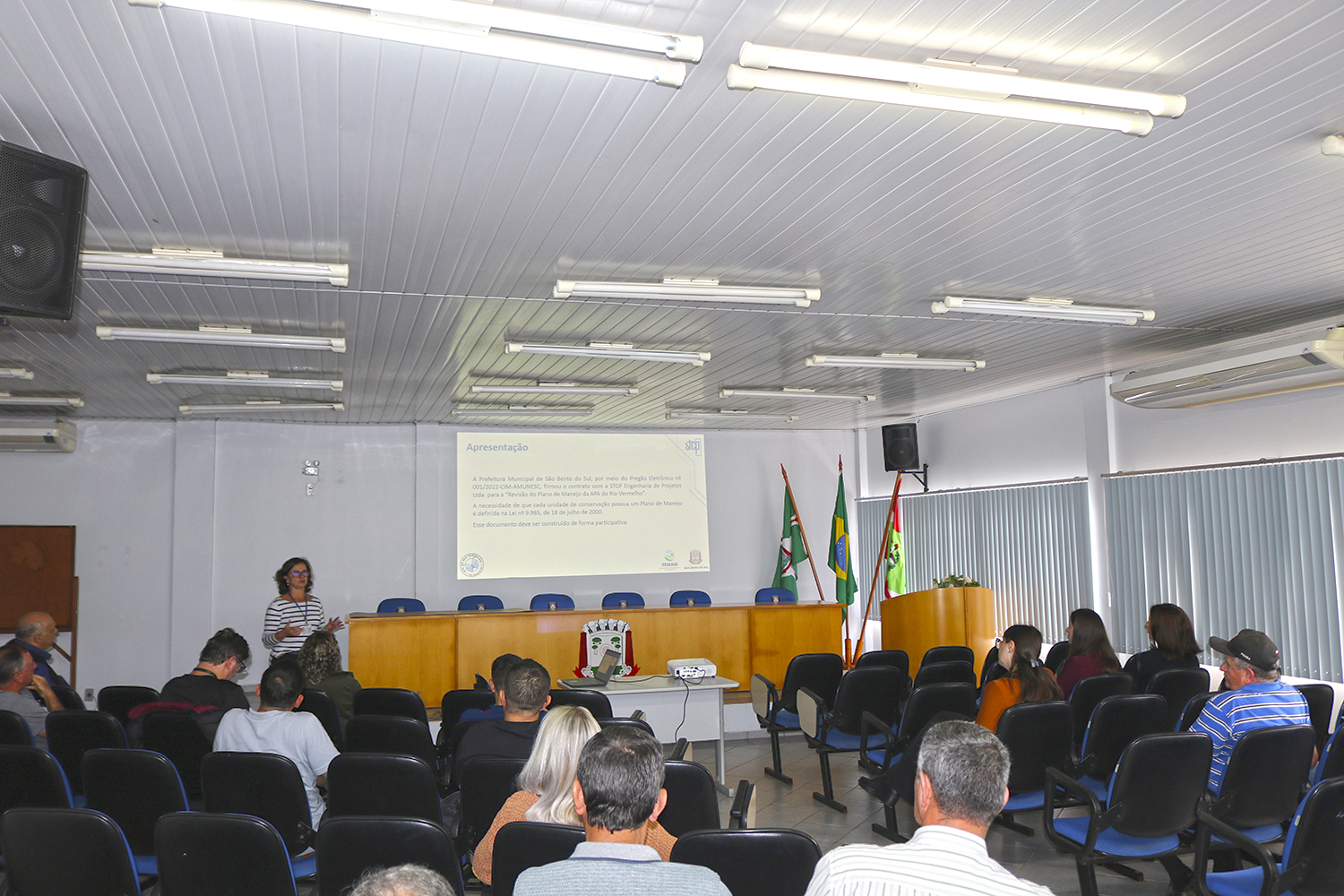 Oficina sobre a Revisão do Plano de Manejo da APA Rio Vermelho