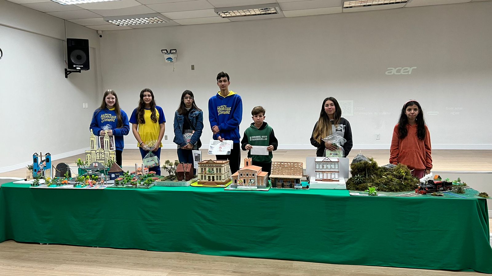 Câmara prestigia Premiação de Concurso de Desenhos e Maquetes