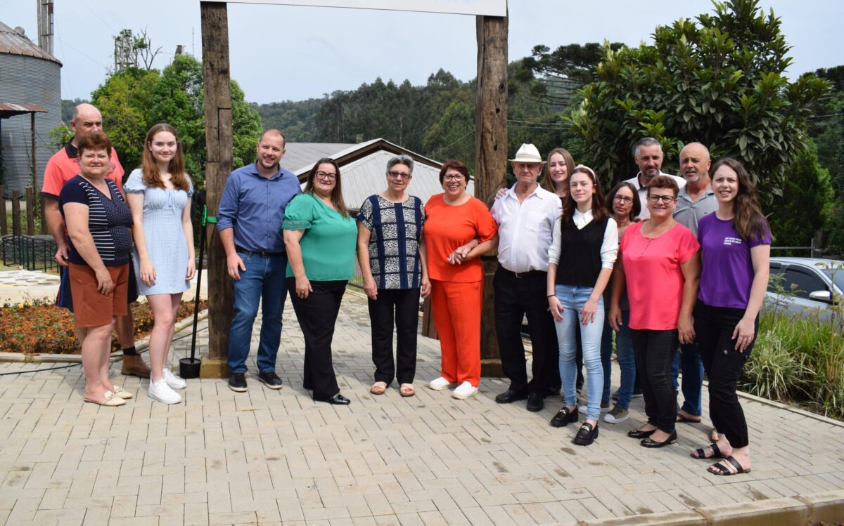 INAUGURAÇÃO DA PRAÇA E MEMORIAL DA SERRARIA DO SALTO