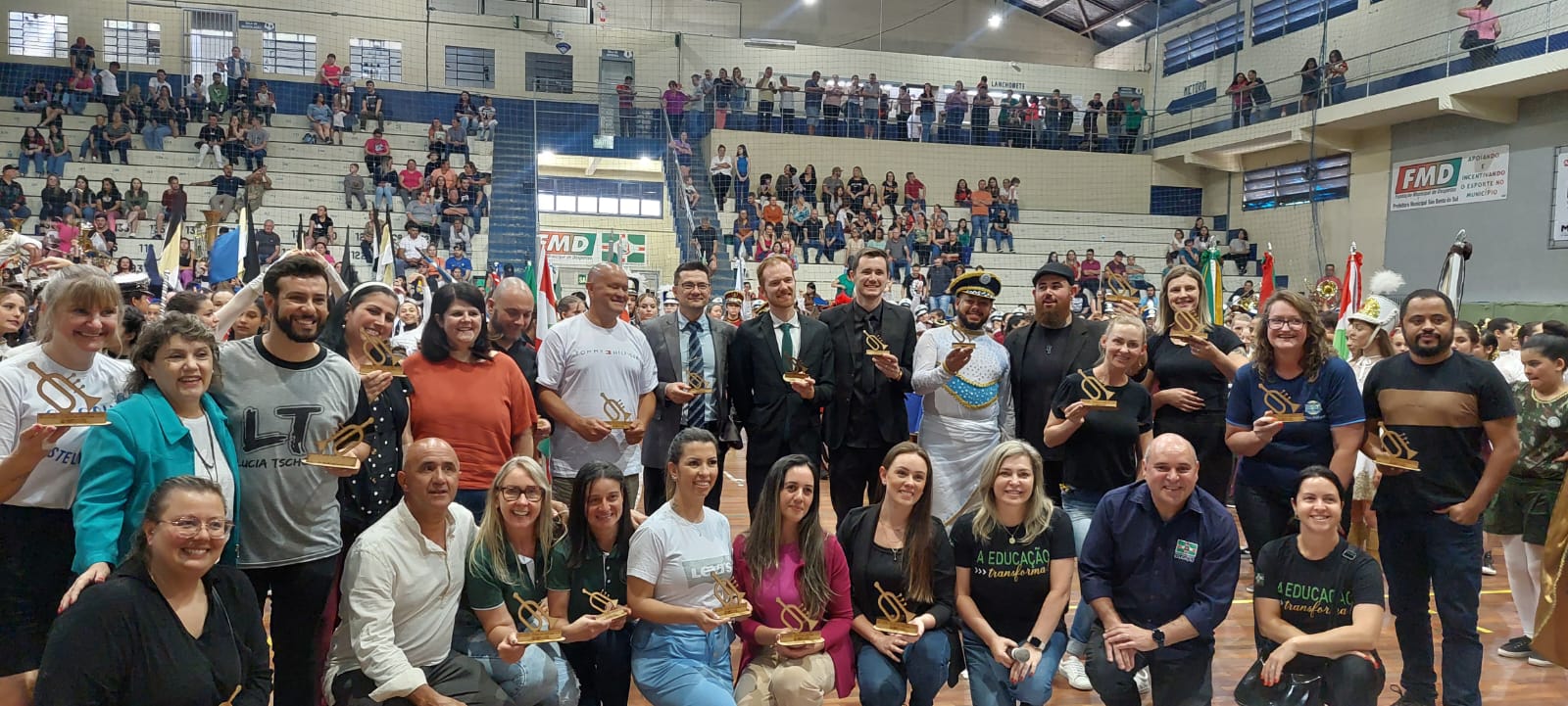 Vereadoras participam do Encontro de Bandas Marciais