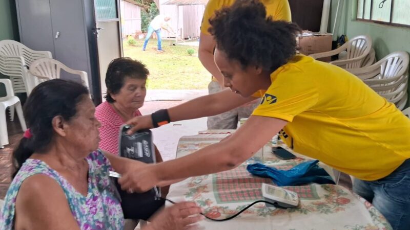 Secretaria de Habitação e Promoção Social e membros do projeto CALEBE, liderou uma série de iniciativas nos conjuntos habitacionais para idosos